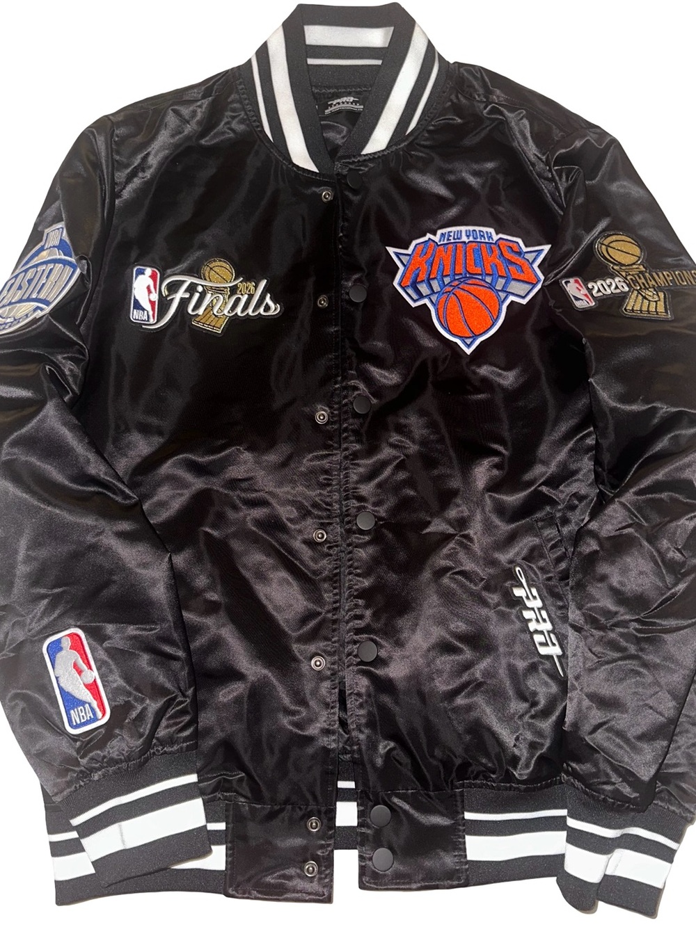 Pro Standard Adult 2026 NBA Champions New York Knicks Men’s Medium Satin Jacket